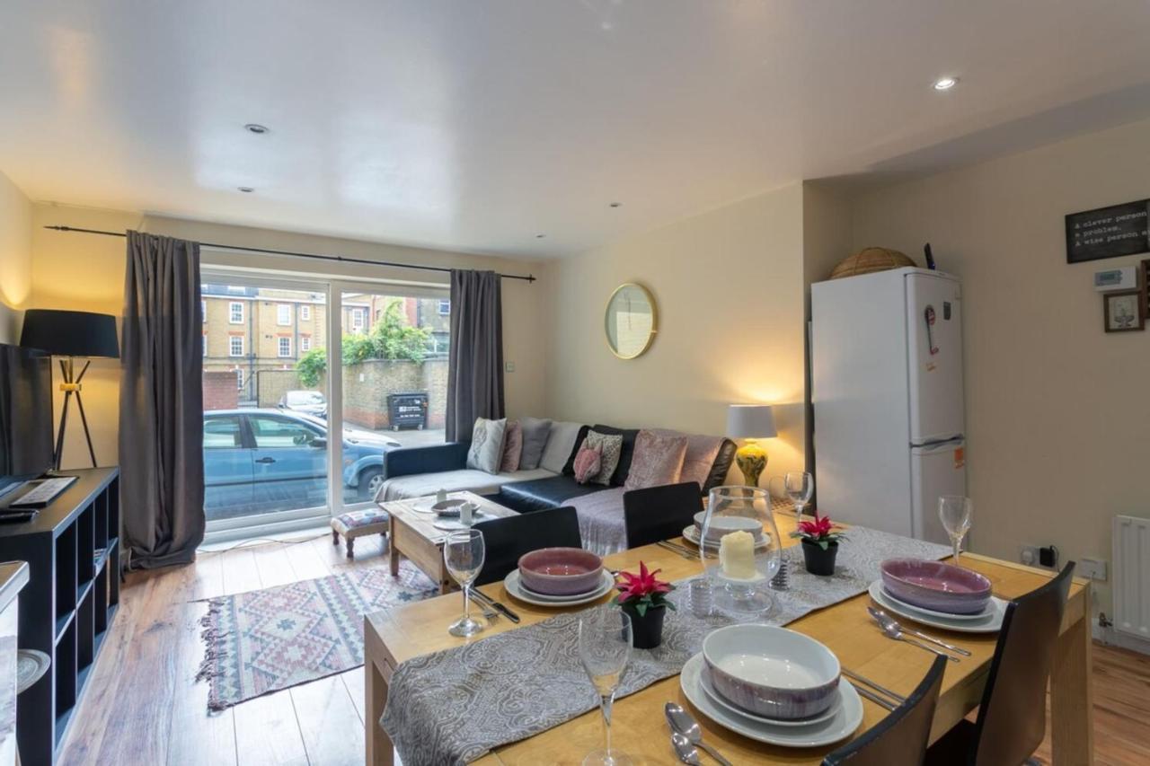 Stylish And Homely 4 Bedroom Home In East London Ngoại thất bức ảnh