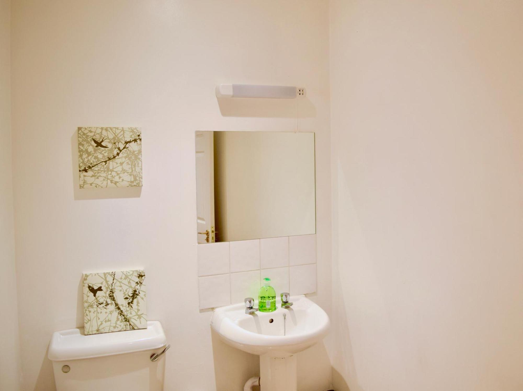 Stylish And Homely 4 Bedroom Home In East London Ngoại thất bức ảnh