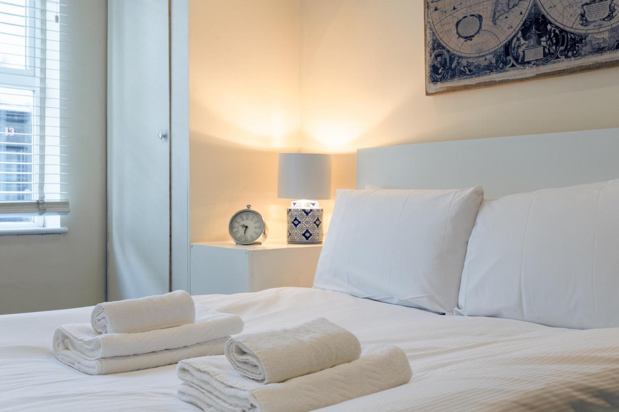 Stylish And Homely 4 Bedroom Home In East London Ngoại thất bức ảnh