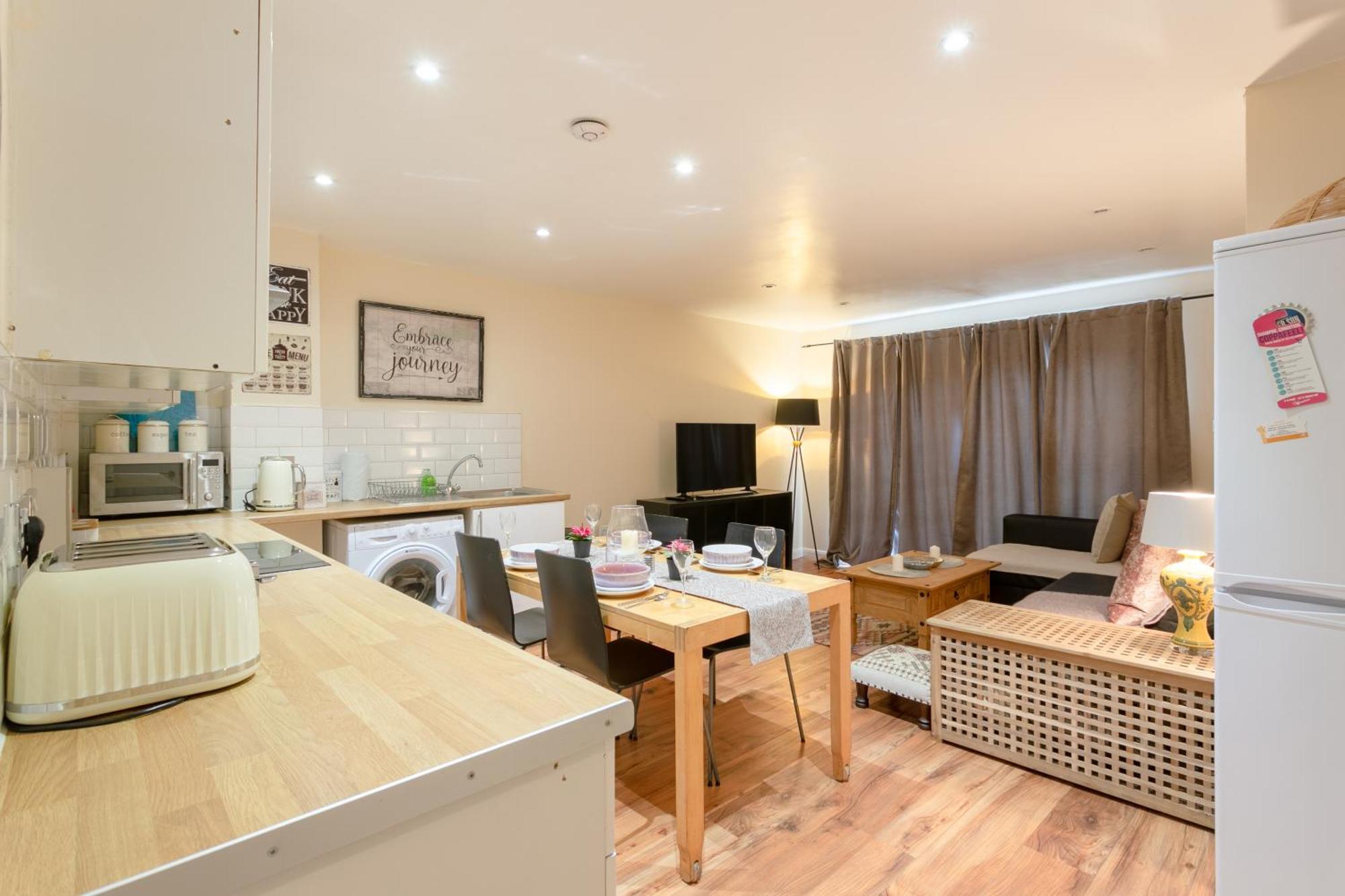 Stylish And Homely 4 Bedroom Home In East London Ngoại thất bức ảnh