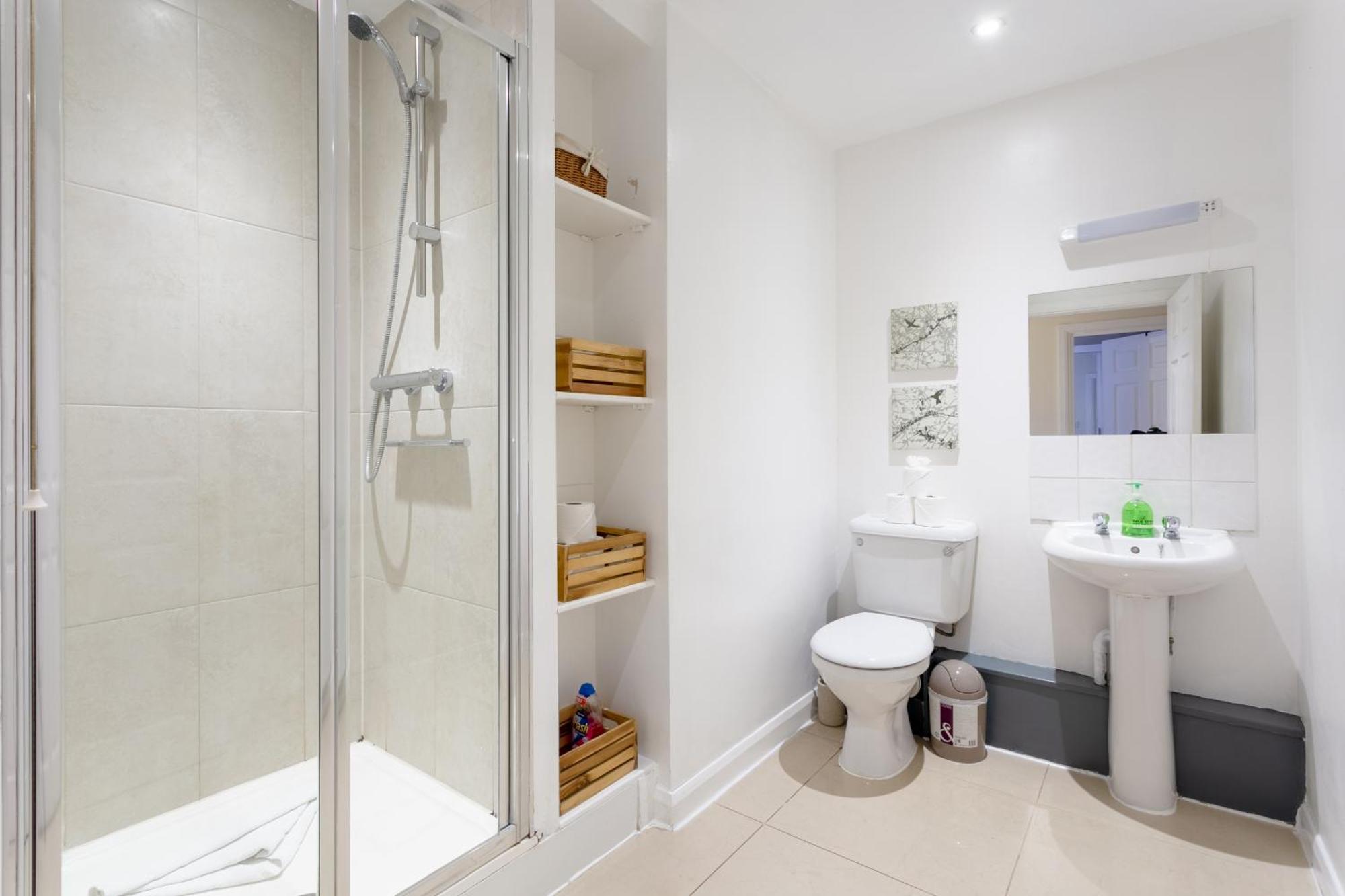 Stylish And Homely 4 Bedroom Home In East London Ngoại thất bức ảnh